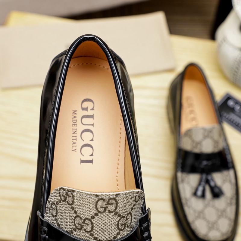 Gucci Leather Shoes